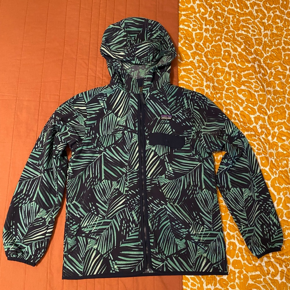 Childrens Patagonia windbreaker rain jacket size XL
